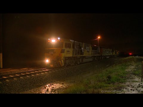 3SK2 SSR Grain Train With SSR102, RL304 & SSR101 - PoathTV Australian Trains & Railways