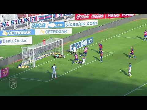 Torrico ataja dos pelotas tremendas