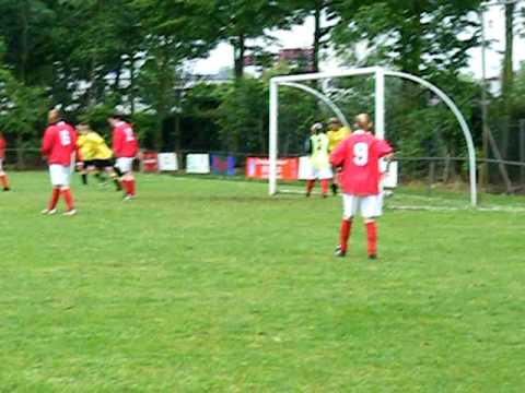 Uchta Da1 - Dodewaard Da1 -17-05-2009 - Doelpunt nr.6 Mariam Chaoui