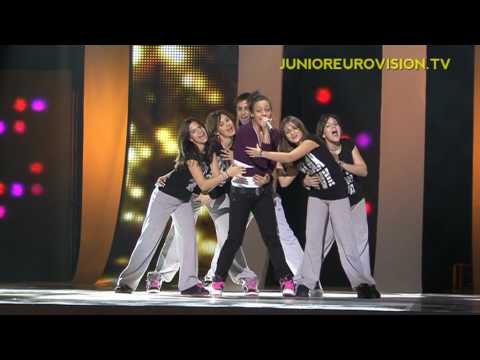 Sara is ready for her second rehearsal.