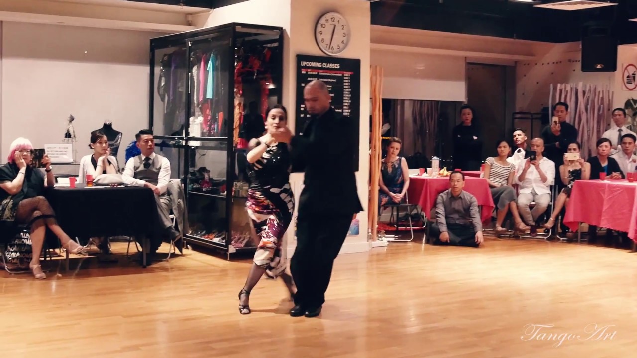 Video thumbnail for Guillermina Quiroga & Mariano Logiudice, Hong Kong Tango Xtreme, Quejas de Bandoneón