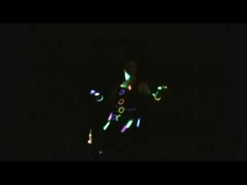 Nadirah Dance Company's Nadirah: Smells like David Garling