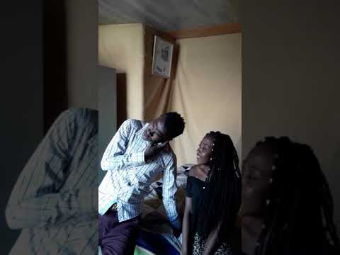 Manxebe finally blessed his New girlfriend with Pangas (Makatanas)