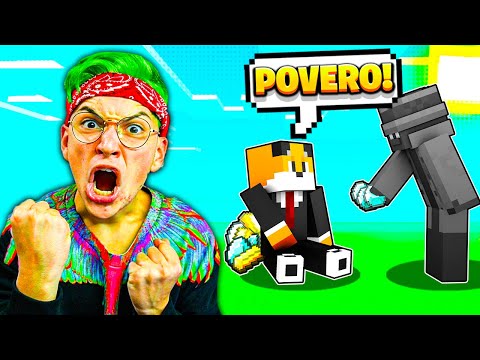 Crazie Mad - HE PRETENDS TO BE POOR TO SCAM THE RICH PEOPLE..😨 - Minecraft GRIEF