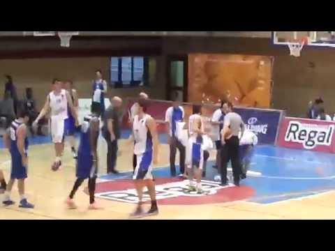 Goteras en el Xavier Marcilla Partido CB Prat CB Tarragona