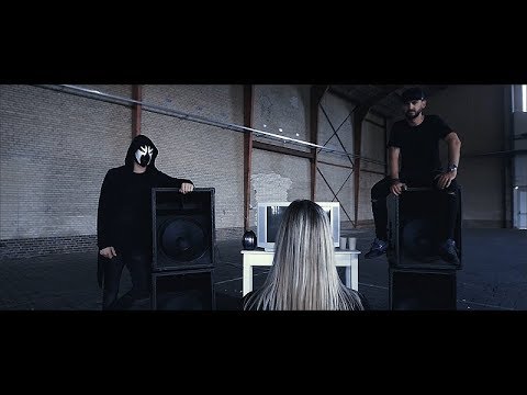 Crypsis & D-Fence - Vol Gas Met Die Bas (Official Videoclip)