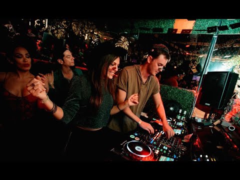 Crowd Controlol Ft. Ukulore - Must Go