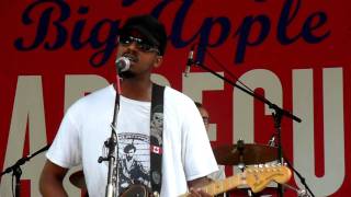 Black Joe Lewis - I'm Gonna Leave You @ Big Apple BBQ 2011