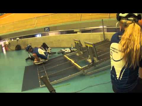 Crash in the indor gate ! Renato Rezende and Geovanny Roura