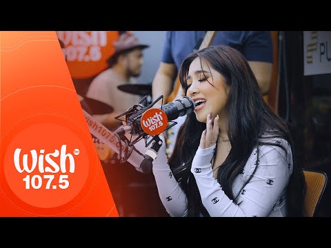 Moira Dela Torre performs "Babalik Sa'yo" LIVE on Wish 107.5 Bus