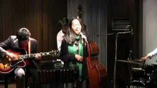 Sandy Winarta Quartet ft. Mian Tiara - God Bless The Child @ Mostly Jazz 19/01/12 [HD]