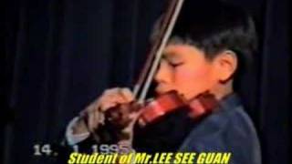 Violin Joy Of Spring 新春乐 FUNG CHERN HWEI  age 11 ( Malaysian violinist )