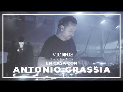 En casa con Antonio Grassia