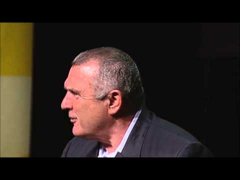 Motivational Public Speaker Daniel Rudy Ruettiger