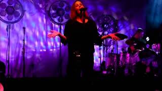 LOVE NEVER DIES - BELINDA CARLISLE (Manchester Academy 06.10.2017)