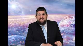 "למה הרבנים הגדולים הלכו לחגוג את ליל הסדר אצל התלמיד ר' עקיבא" - קצר ולעניין עם הרב אליהו עמר