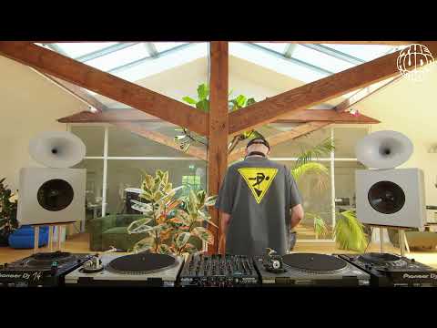 Sasha Zlykh | The MUDD Show