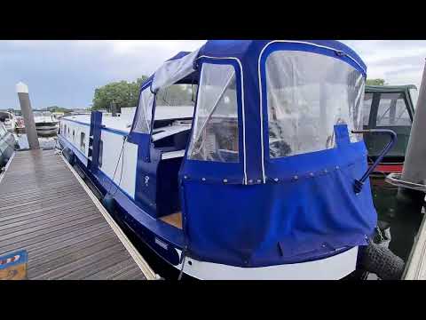 SOLD - Metrofloat 60 x 11 Wide beam  One Life 2007 Contact thamesboatsales@tingdene.net