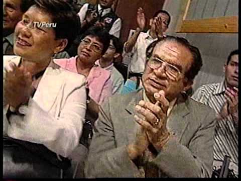 Ramón Aviles le canta Serenata a Oscar Aviles