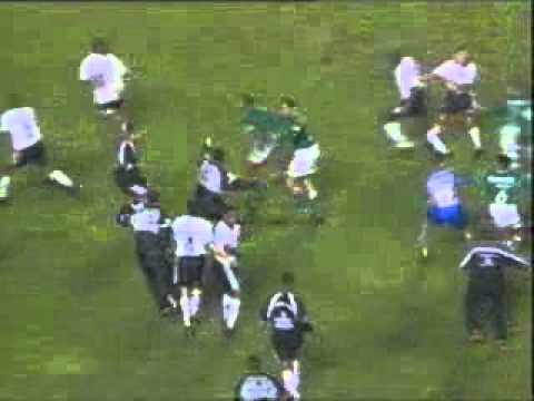 Brutálna bitka hráčov na futbalovom zápase!!!