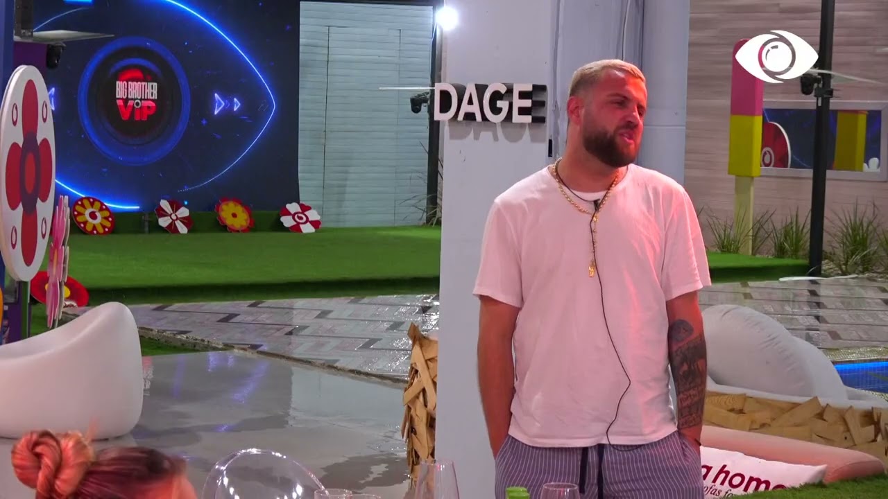 Ti këtu nuk je nënë/Debat i ashpër mes Kristit, Oltës dhe banorëve