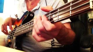 &quot;LOVE SNEAKING UP ON YOU&quot; by Bonnie Raitt BASS GUITAR COVER Boosted