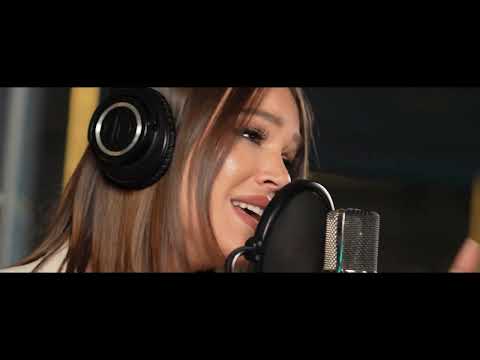 Marija Mikić  - Ljubav me inspiriše / Piano live /SE