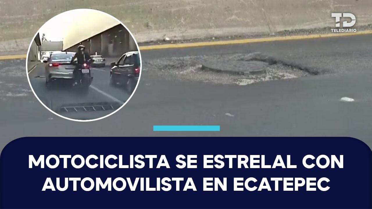 Motociclista se impacta contra vehículo al intentar rebasar entre dos autos en Ecatepec