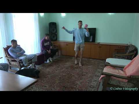 #stayathomechallenge - Emanuel sparge topurile !