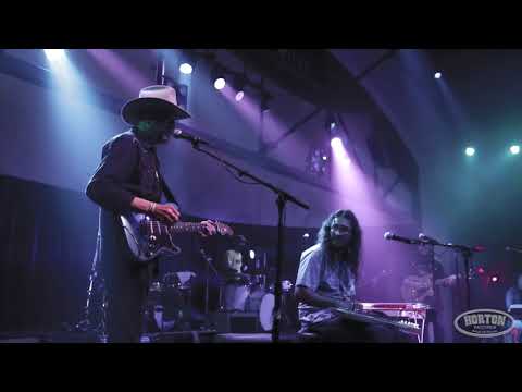 PAUL BENJAMAN w/ DON WHITE - Helluva Deal - Live at Cain's Ballroom - Back To Paradise