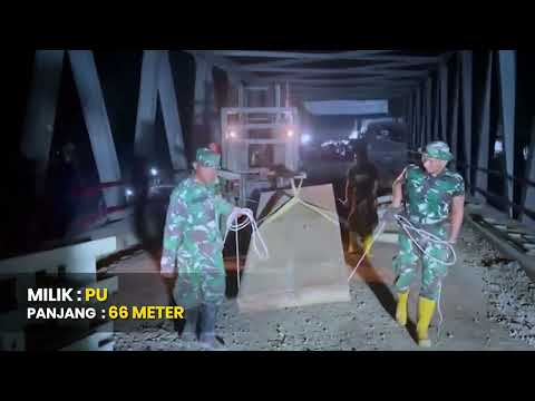 The bridge built by the Indonesian Army has reopened the road section in Kuta Blang, Bireuen.