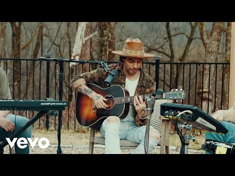 Niko Moon - STRANGE TIMES (Campfire Sessions)