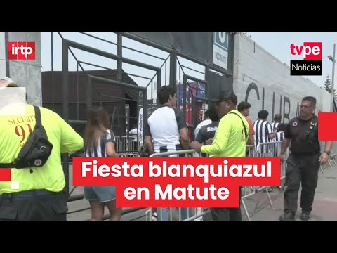 Matute is celebrating! Alianza Lima fans arrive at the stadium for the Blanquiazul Afternoon