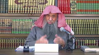 صورة هل يكفي تبيين الحروف وتحريك الشفتين أم يجب أن يسمع المصلي نفسه؟