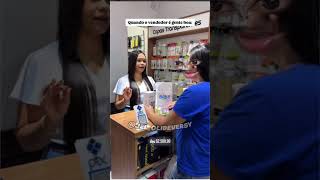 A arte que o cachorro fez na loja!