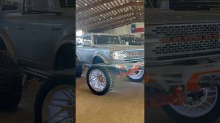 Clean Ford Bronco at Lonestar Throwdown #sickcarsandtrucks #fordbronco #sicktrucks