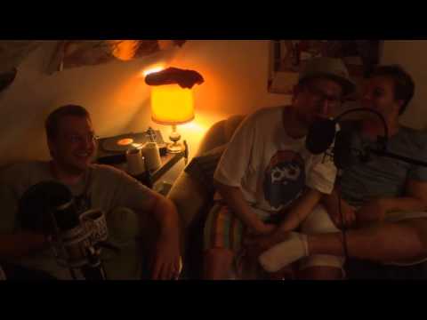 Groove Garderobe auf Simons Sofa - Shout Out