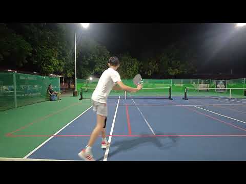 Avis (Beige) vs Hoki (White) Pickleball Singles Match