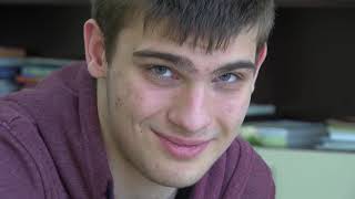 Ученик от ПМГ спечели сребърен медал от олимпиада по информатика в Москва