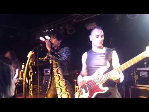 Roterfeld - Sealed with a Kiss ( Live @ Underground Köln)