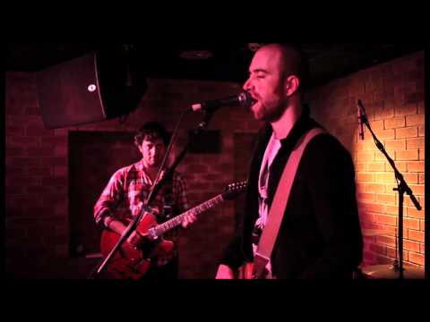 אייל אבן-צור - דקות מאושרות -  הופעה אוזן בר 2011