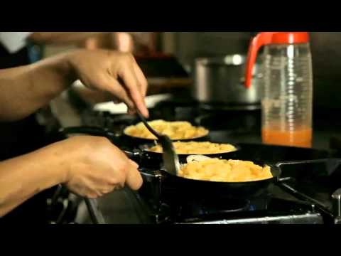 download lagu mp3 mp4 Las Bravas Madrid Menu, download lagu Las Bravas Madrid Menu gratis, unduh video klip Las Bravas Madrid Menu