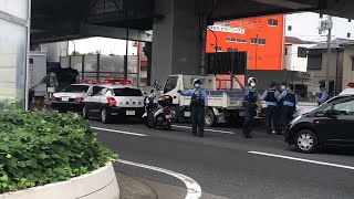 The moment a runaway truck was arrested. [Dashcam] Civic enraged by Alphard cutting in front of it.