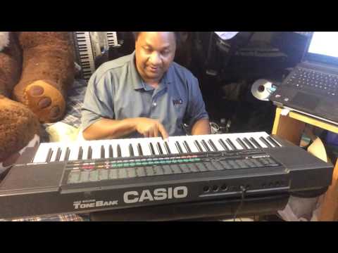 Kris Nicholson demos his vintage Casio CT-650 465 ToneBank keyboard Sounds