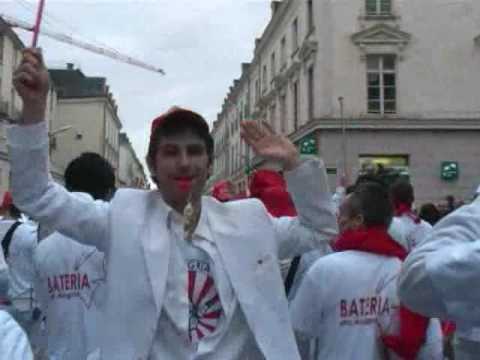 Carnaval de Tours 2008 - Alegria de Tours - Batuka Choz (14)