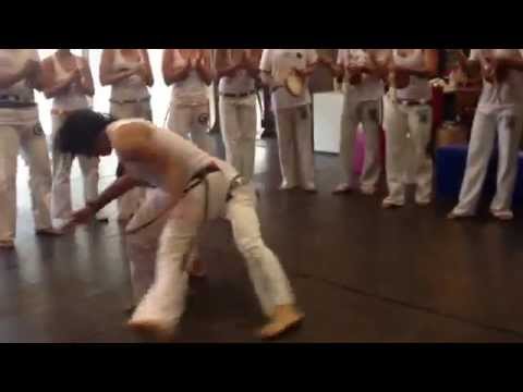 Mestra Jo e Instrutor Pivete | Women's Capoeira Encounter Sydney 2014