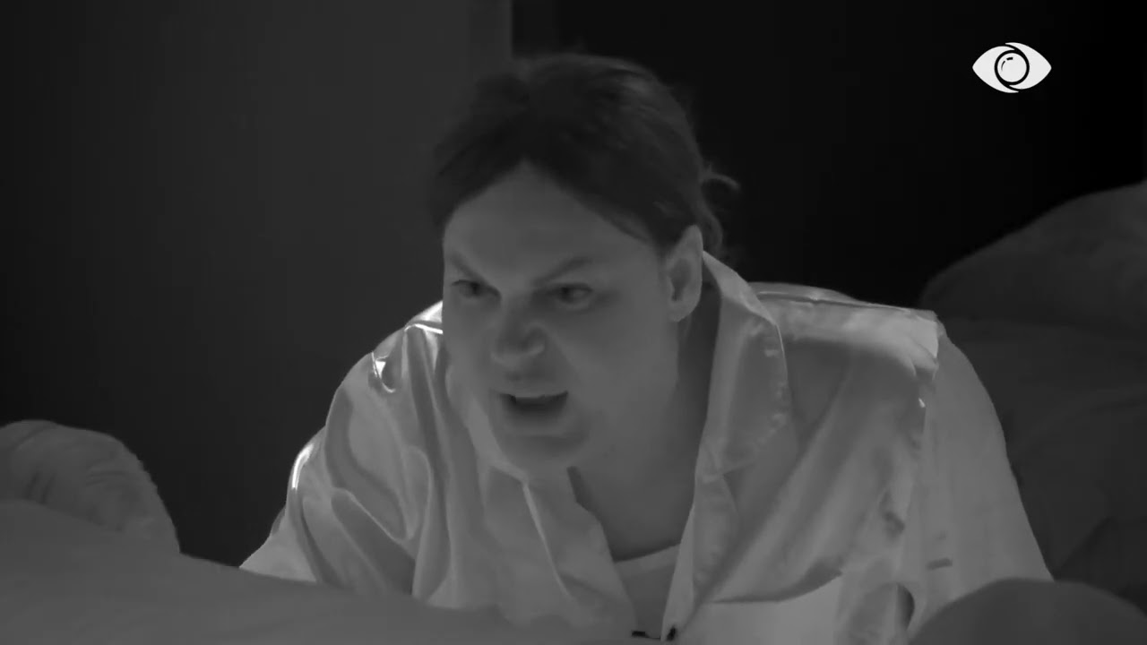 “G Bani, më i përkushtuari për të dhe shkoi e theu kutinë për Jozin?!”/ Amberi bisedon për Valbonën