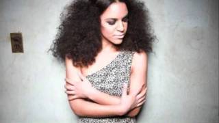 Laura Izibor - Don't Believe a Word