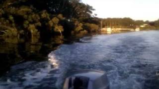 preview picture of video 'Cruising The Crookhaven River'