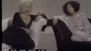 Cher &amp; Dolly Parton - Medley de Canciones de los &#39;70s